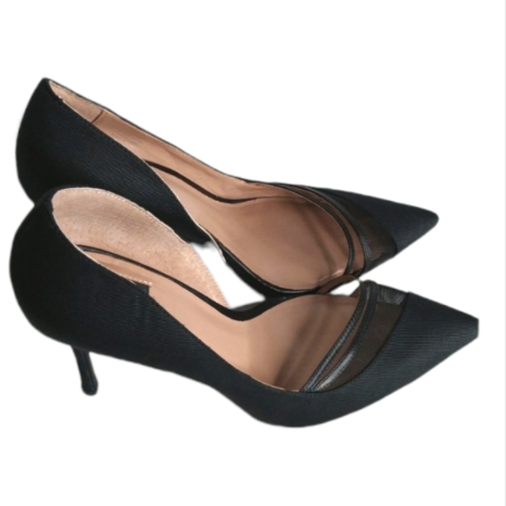 Zac Zac Posen Pump
